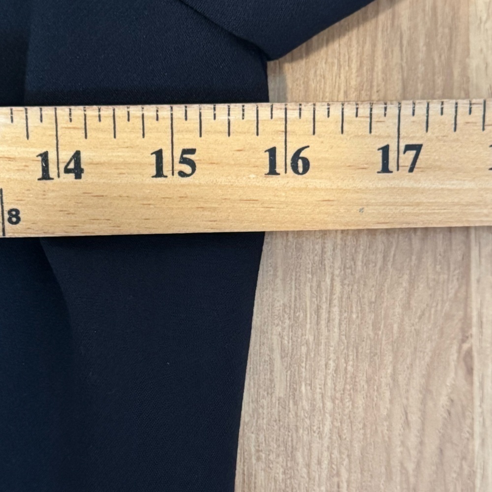 L'AGENCE $650 Navy and Black Cropped Button Detail Lila Blazer Size 0 NWT - Picture 13 of 13